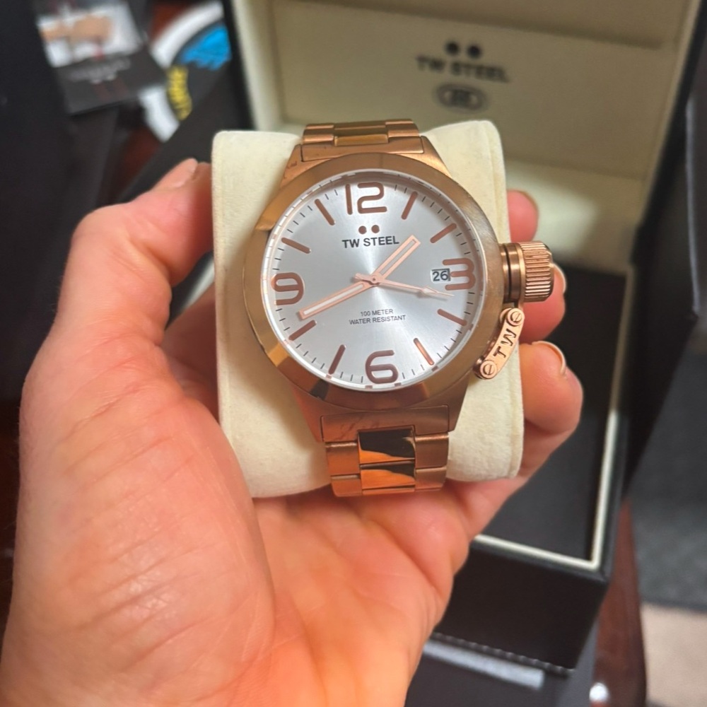 ⭐️TW Steel Unisex Watch⭐️w. NEW BATTERY